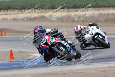 media/Jul-22-2022-TrackDaz (Fri) [[ca4971259a]]/Club Racers/2pm (Outside Grapevine)/